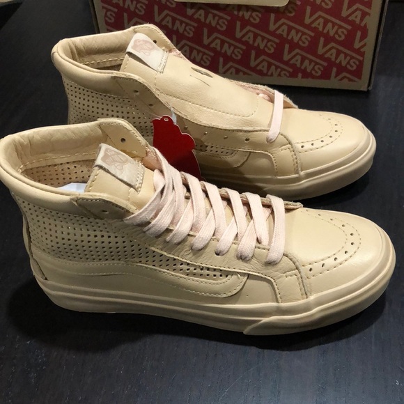 Vans Sk8-Hi Slim Cutout Square Perf Amberlight - Picture 3 of 7